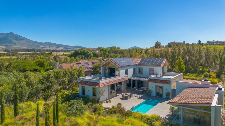 4 Bedroom Property for Sale in Winelands Western Cape